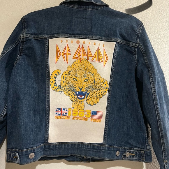 Def Leppard Womans XL Jacket - Picture 1 of 5